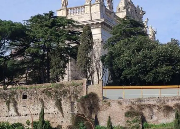Re Di Daire Roma